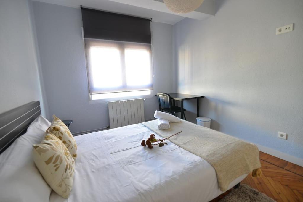 El Apartamento De San Manolo By Just Room Santander Bagian luar foto