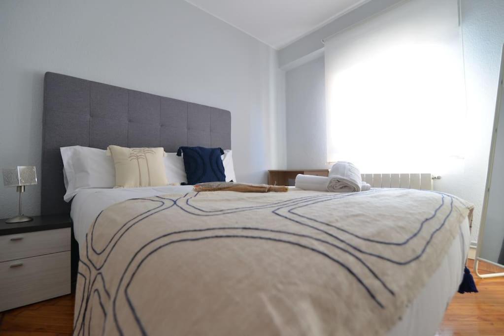 El Apartamento De San Manolo By Just Room Santander Bagian luar foto