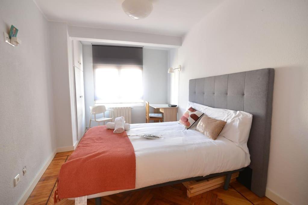 El Apartamento De San Manolo By Just Room Santander Bagian luar foto