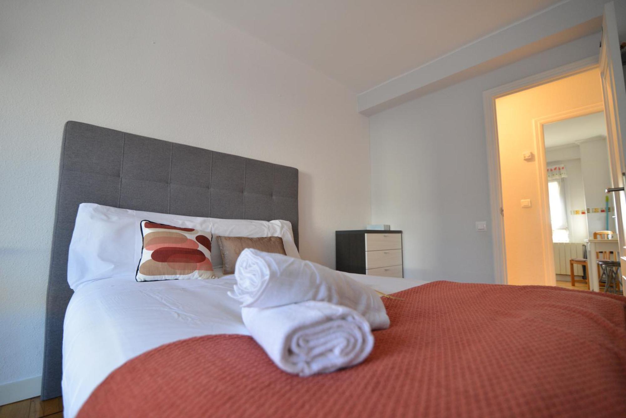 El Apartamento De San Manolo By Just Room Santander Bagian luar foto