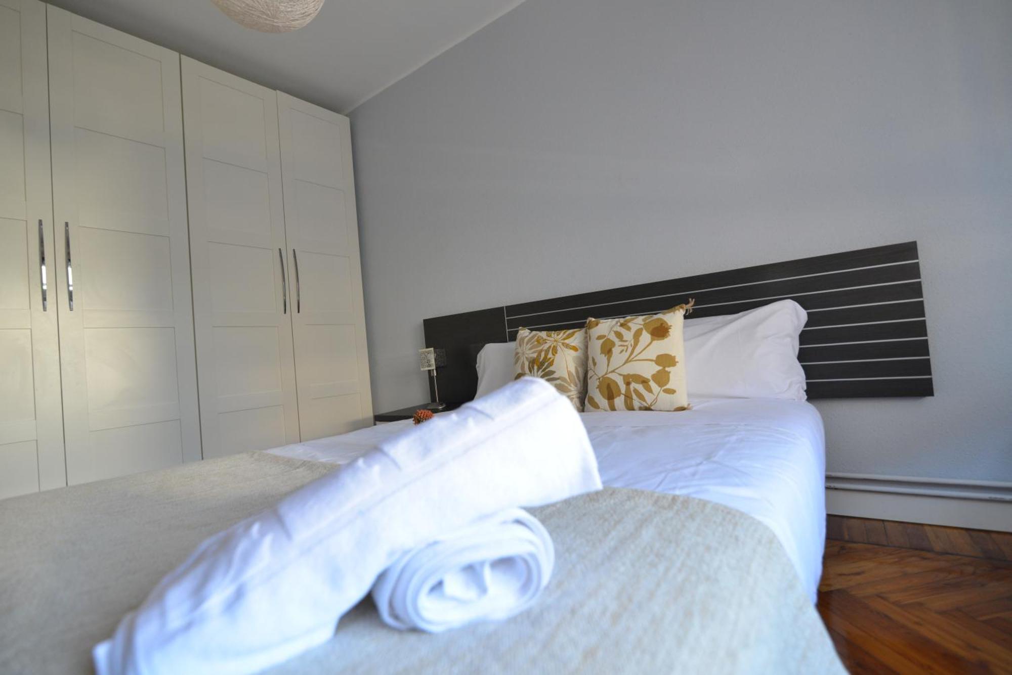 El Apartamento De San Manolo By Just Room Santander Bagian luar foto
