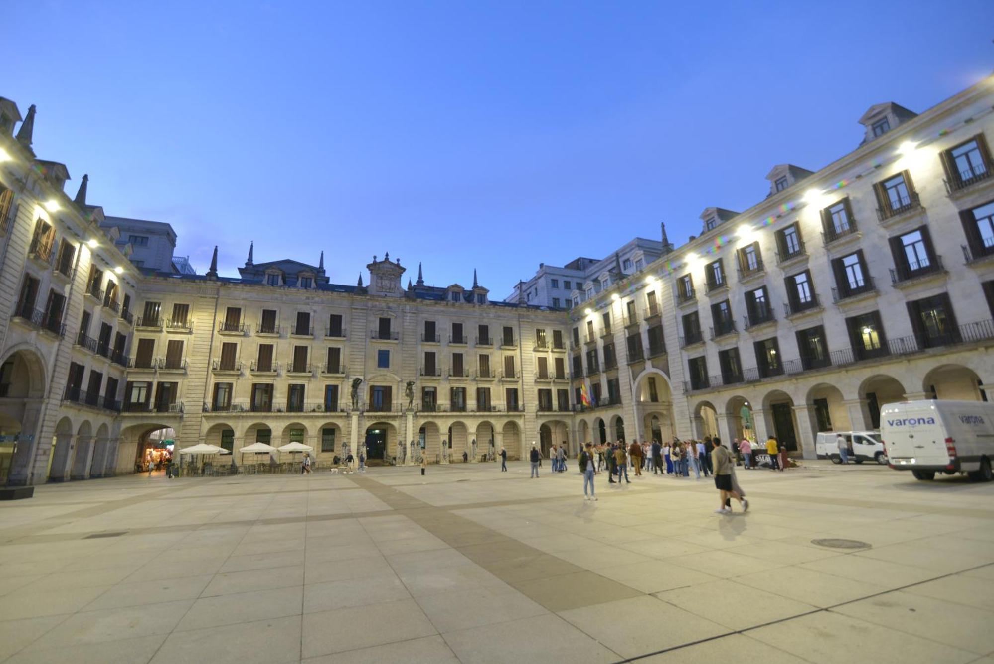 El Apartamento De San Manolo By Just Room Santander Bagian luar foto